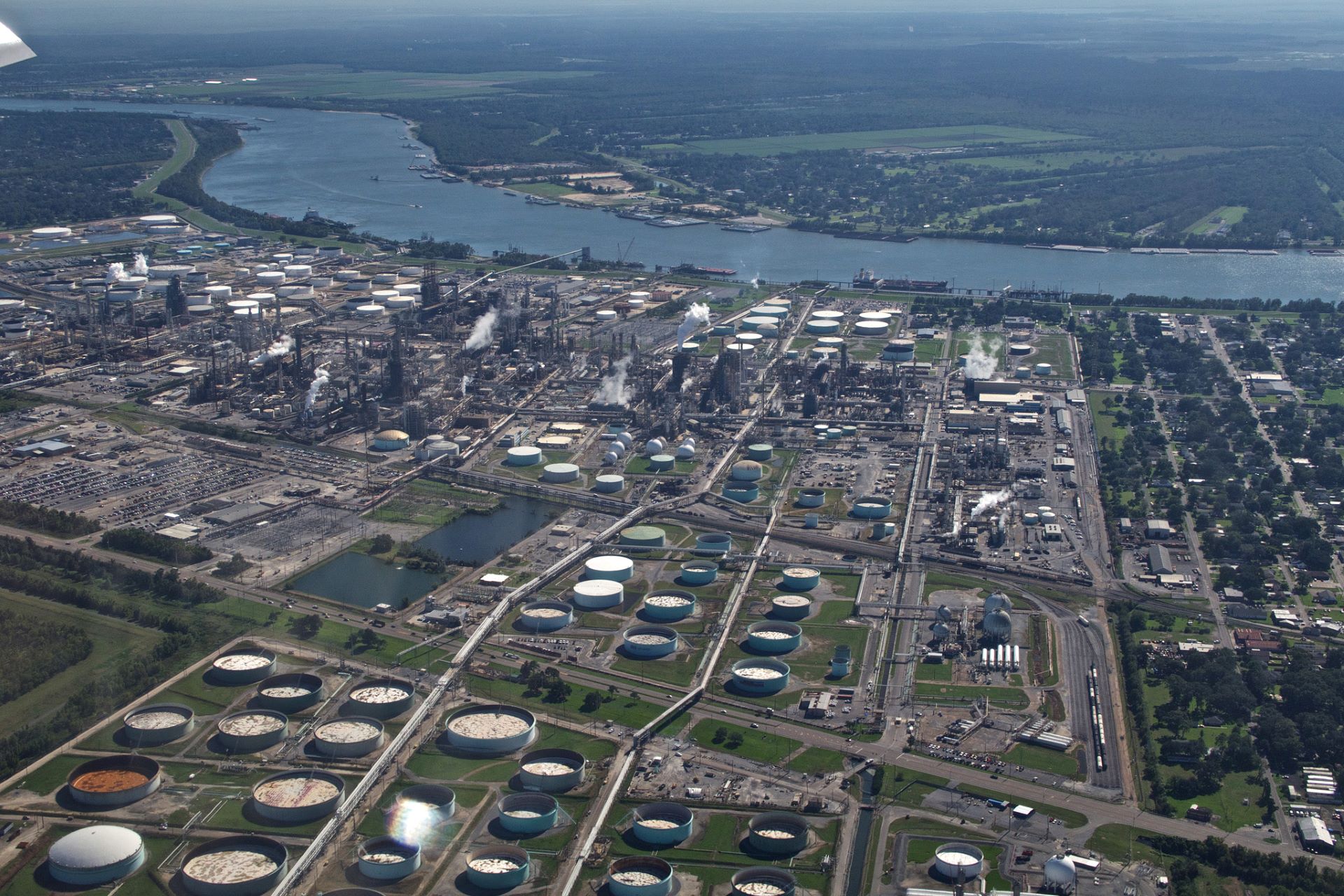 Chemical plants in TX, LA exceed EPA action level for cancercausing